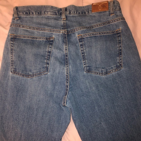 Calvin Klein’s High Waisted Jeans - Picture 3 of 4
